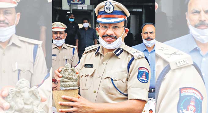 Eco-friendly Seed Ganesha launched by Cyberabad CP