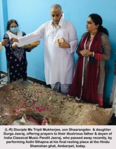 Pt. Jasraj, laid to rest alongside his father Pt. Motiramji